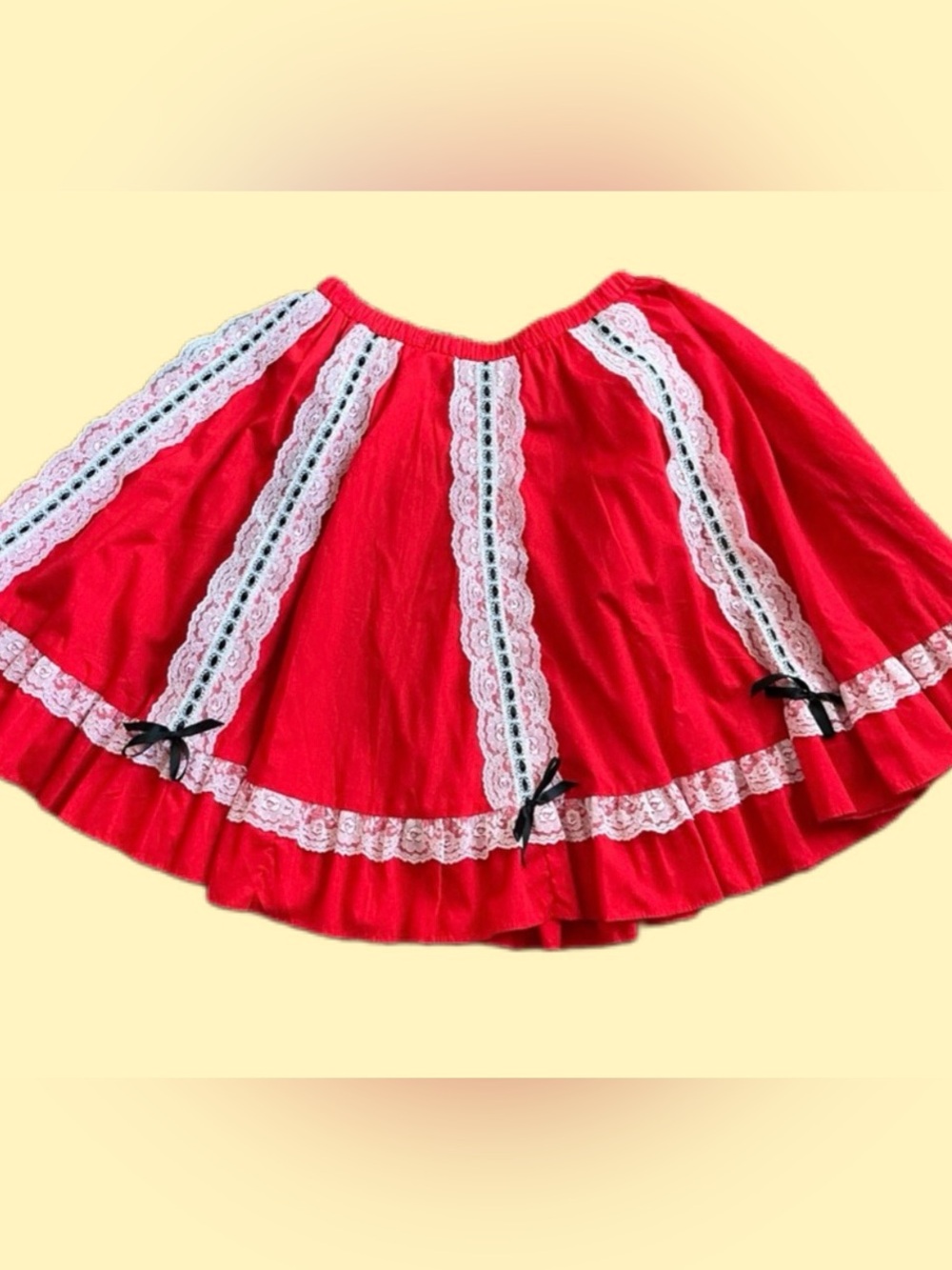 Vintage Red Circle Skirt, Lace & Bows, Medium-Large, Dolly, Grunge, Square Dance